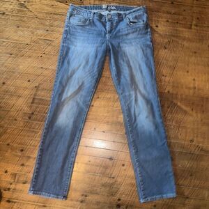 Kut from the Kloth size 8 straight leg normcore jeans